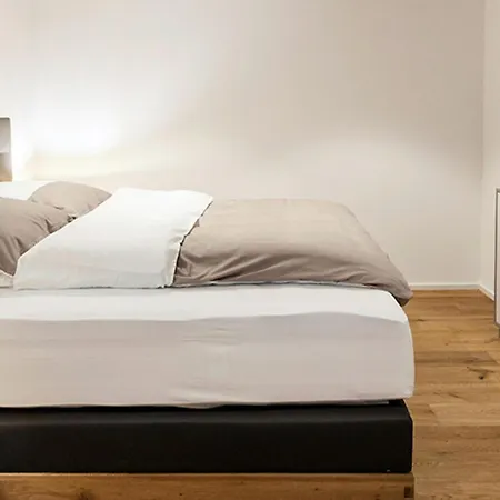 Maximilian Apartment